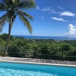 Villa Spacieuse Avec Piscine Privee A Sainte Anne 154 M² Vue Mer