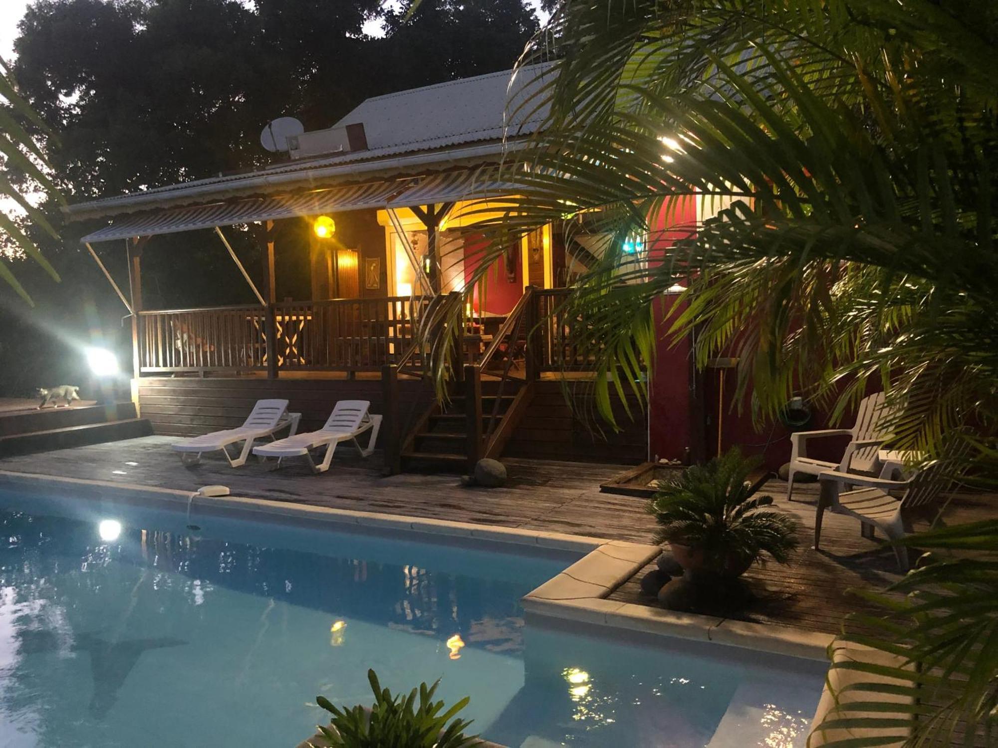 Villa Spacieuse Avec Piscine Privee A Anne 154 M² Vue Sainte-Anne (Grande-Terre)