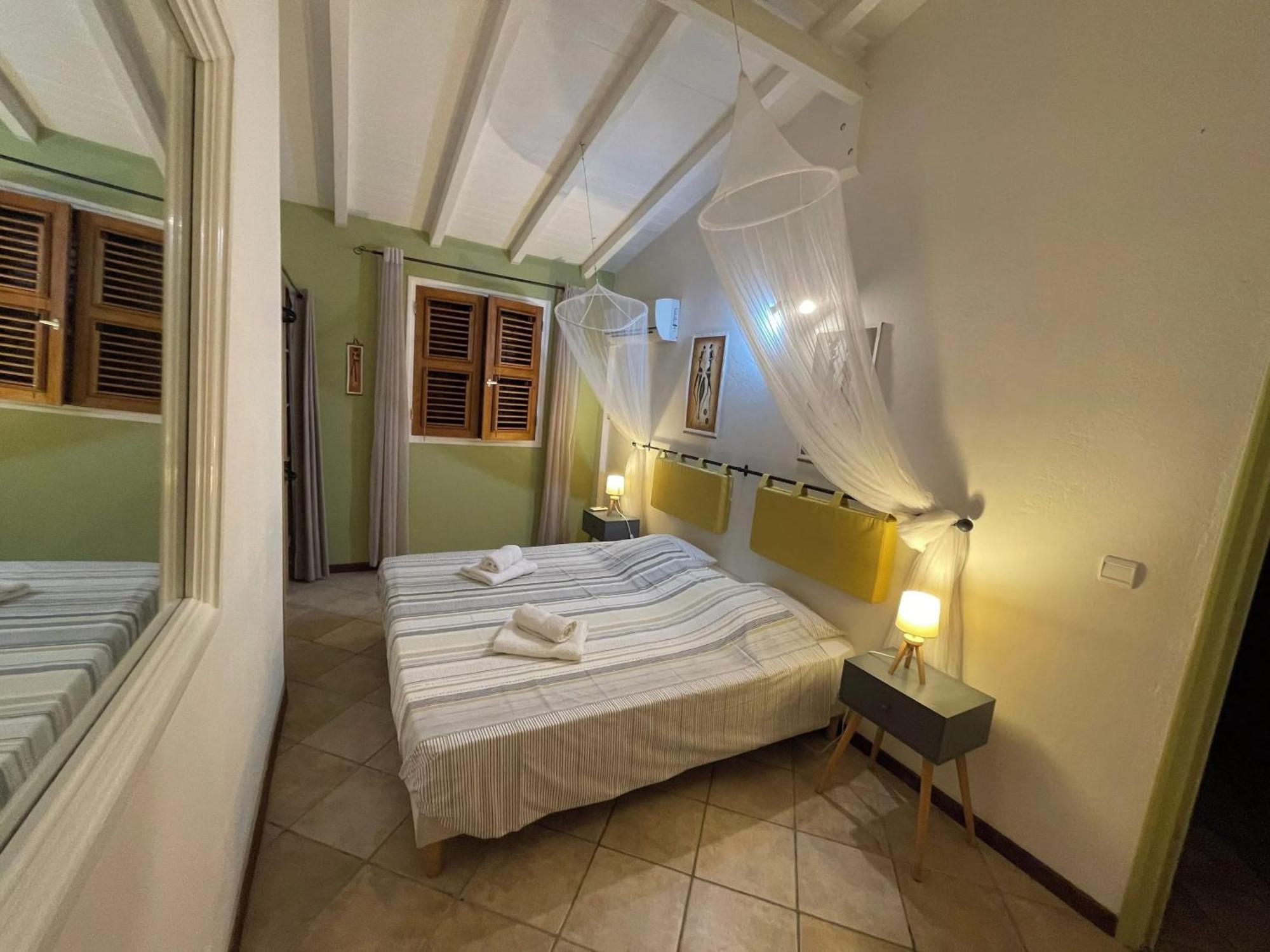 Spacieuse Avec Piscine Privee A Anne 154 M² Vue