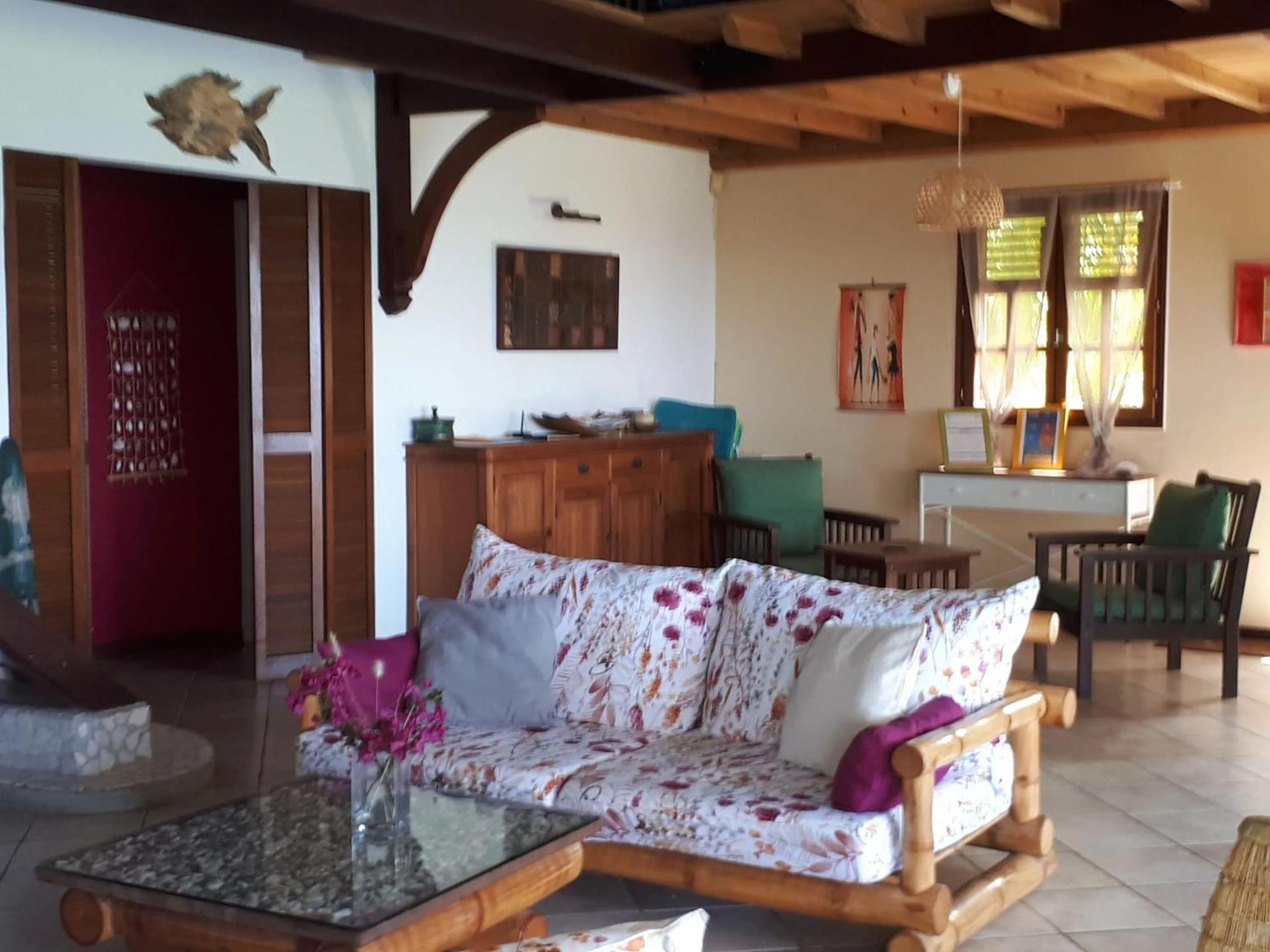 Spacieuse Avec Piscine Privee A Anne 154 M² Vue